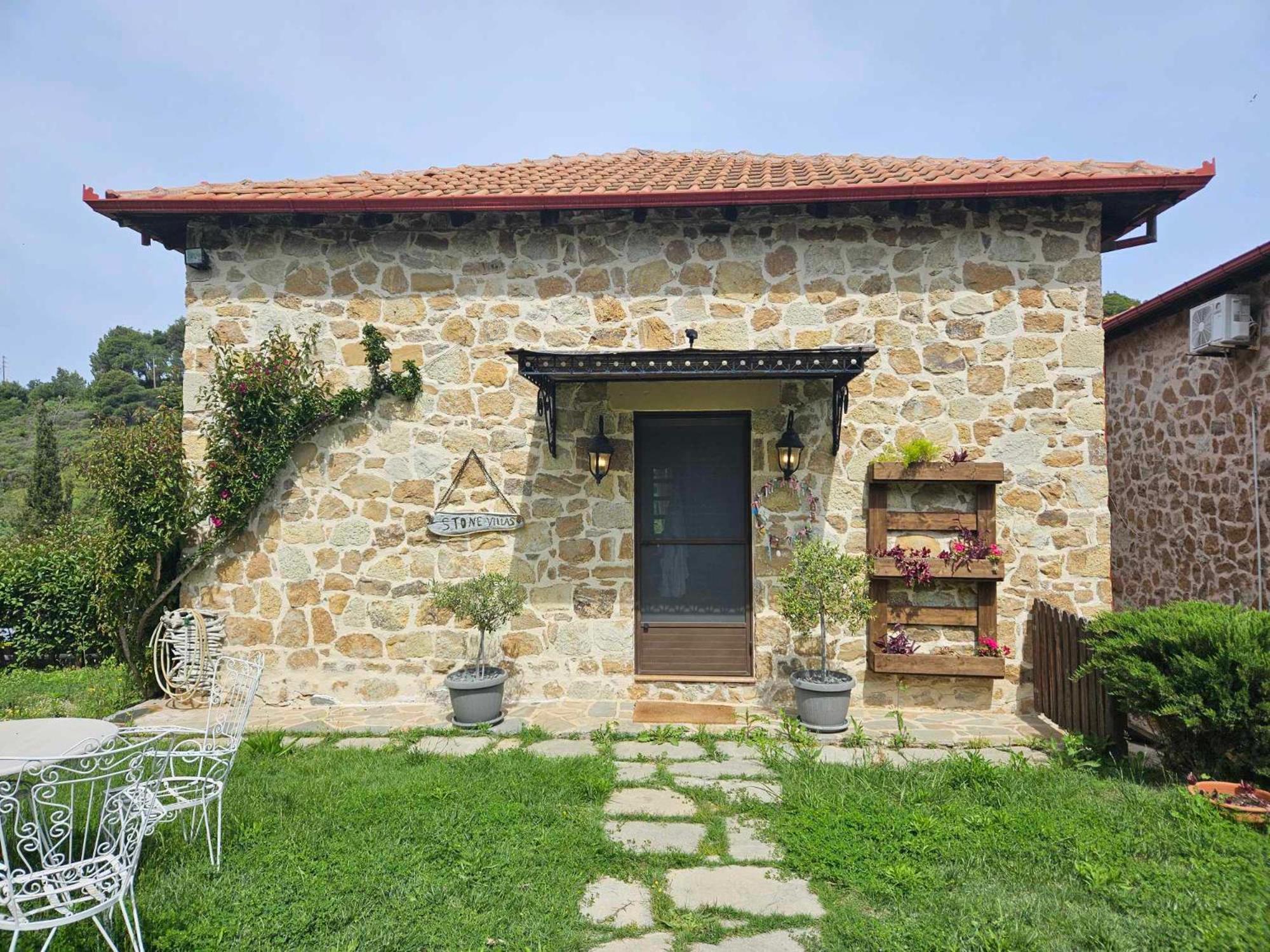 Stone Villas 네아 로다 외부 사진