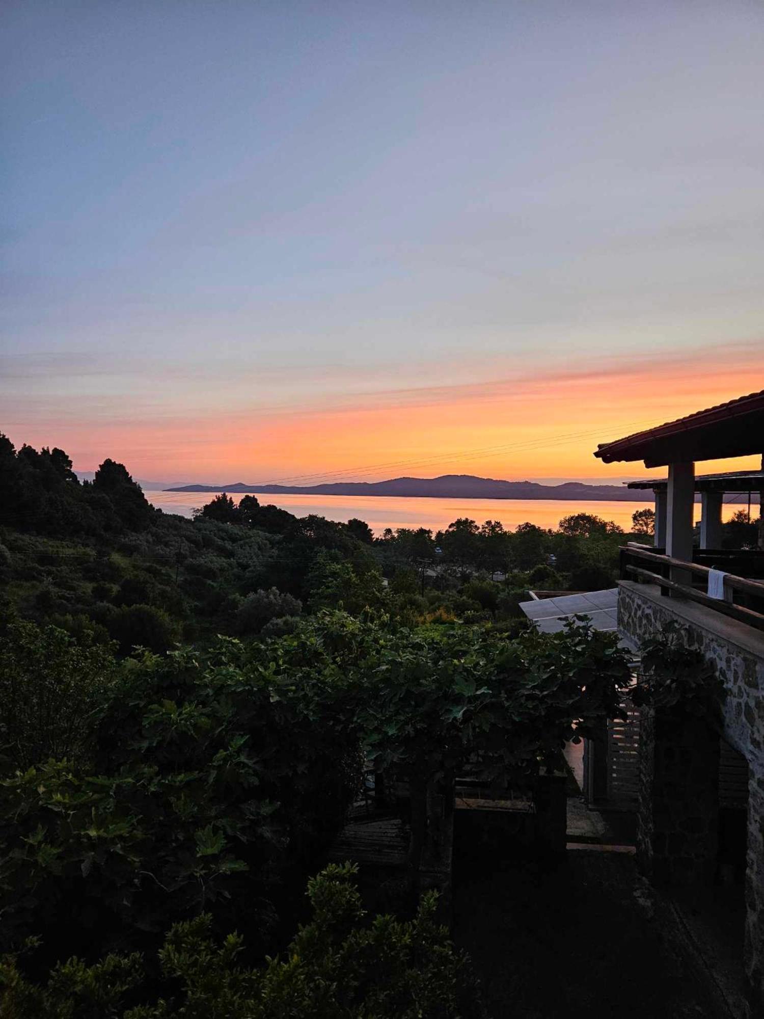 Stone Villas 네아 로다 외부 사진
